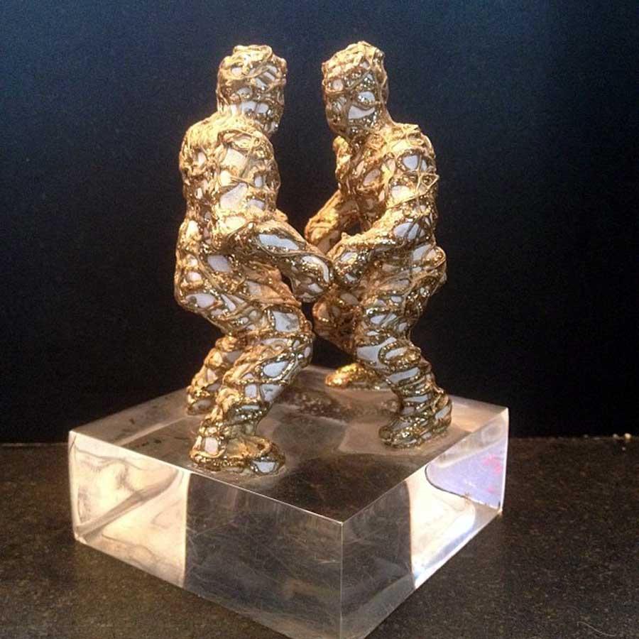 Couple 1, sculpture by Nicola Guerraz, acrylic on resin, h 20 cm, 2009