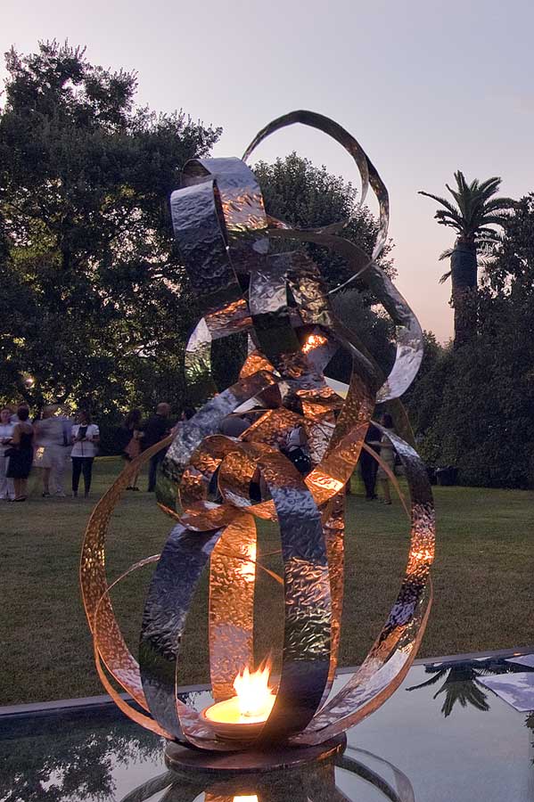 Firecage W, sculpture by Nicola Guerraz, steel, h 100 cm, 2010, photo 03