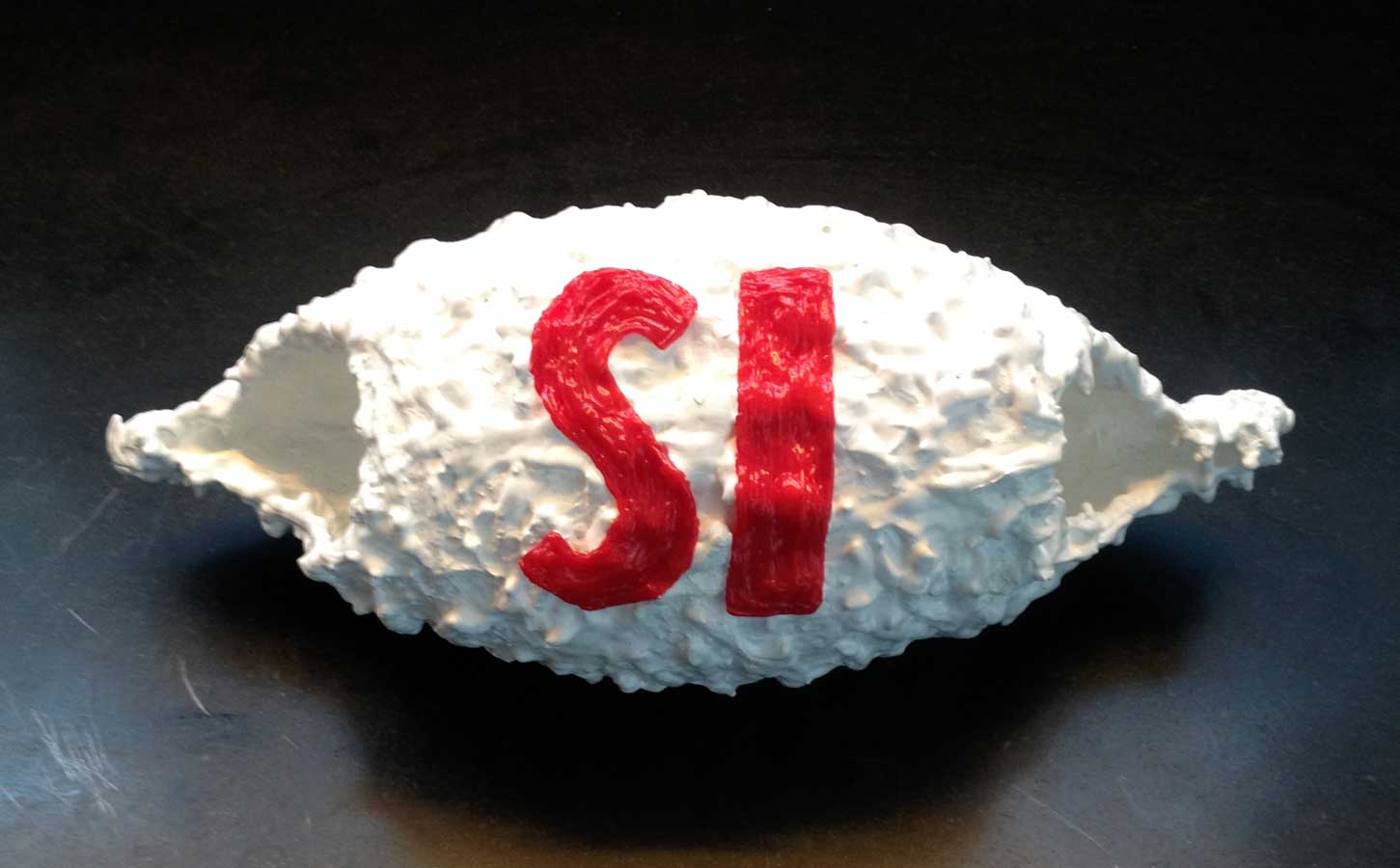 Si 8, sculpture by Nicola Guerraz, acrylic on mixed media, h 15 cm, 2013