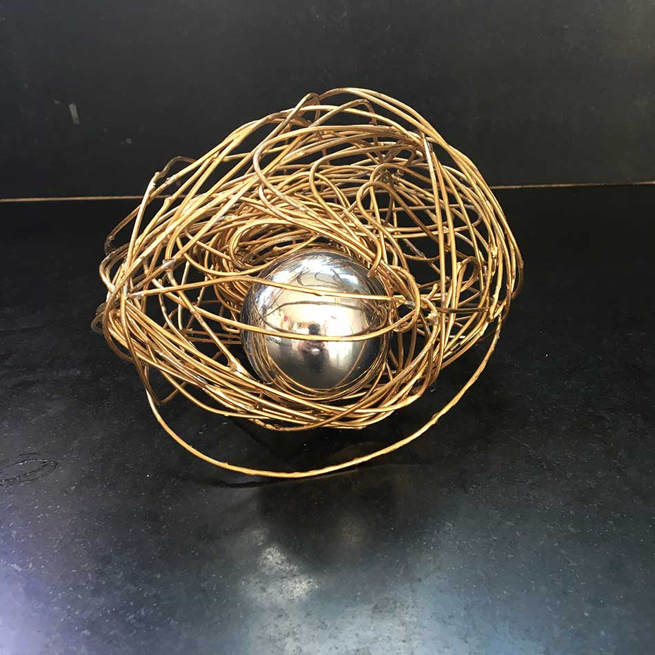 Nest 1, sculpture by Nicola Guerraz, acrylic on metal with metal ball, h 30 cm, 2014