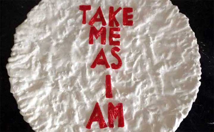 Take me as I am, sculpture by Nicola Guerraz