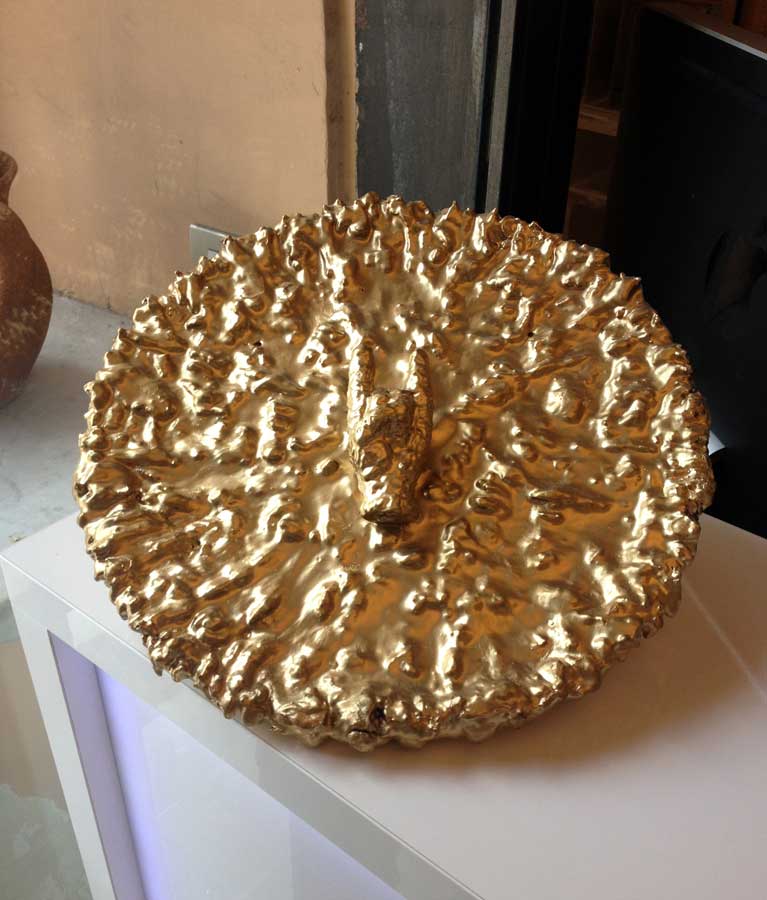 Talisman 212, sculpture by Nicola Guerraz, mixed media on resin, diameter 22 cm, 2016