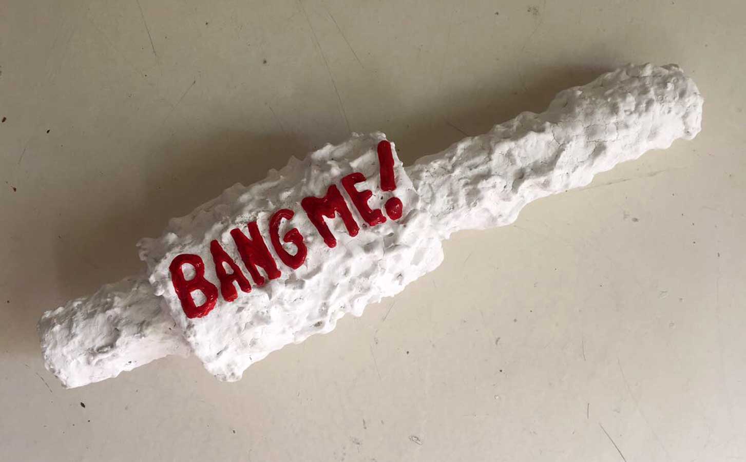 Bang me, sculpture by Nicola Guerraz, mixed media on iron, length 31 cm, 2017